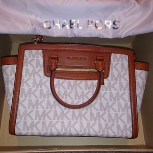 MK Purse